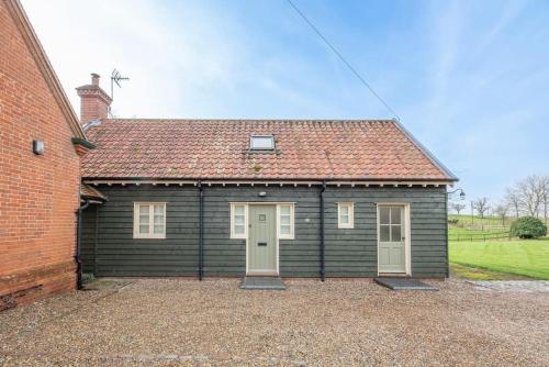 3 Old School Cottages Wissett — Halesworth