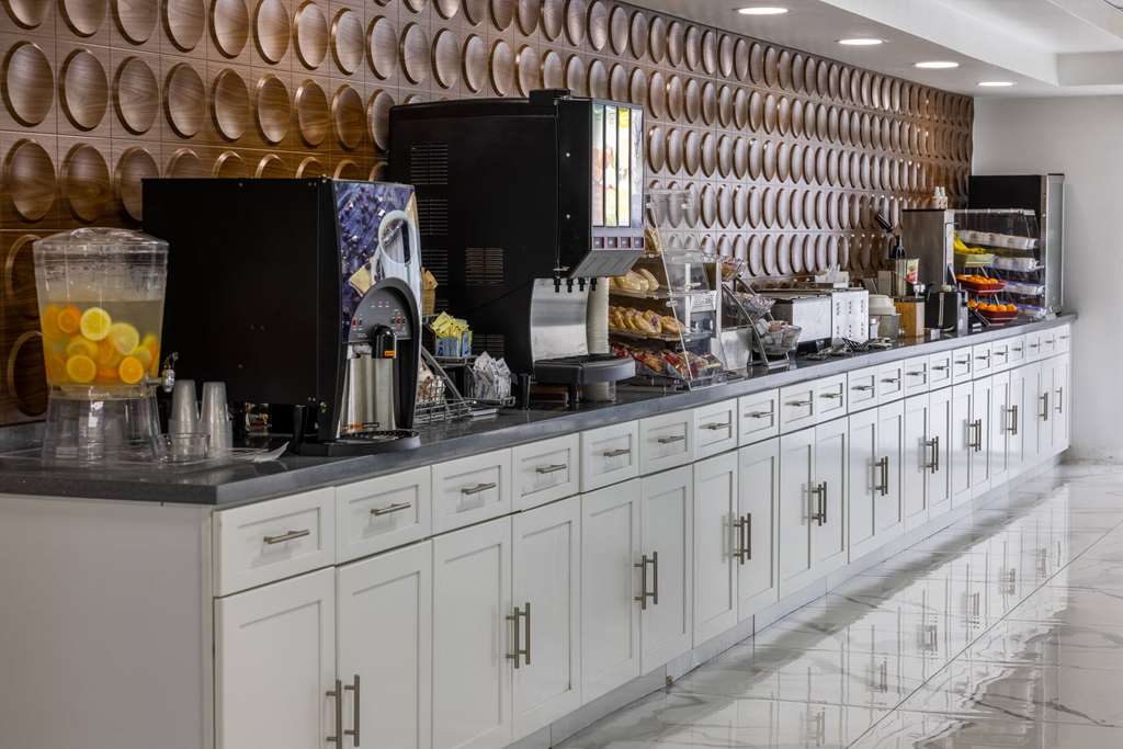 Wingate by Wyndham Atlanta Galleria Ballpark - photo 29