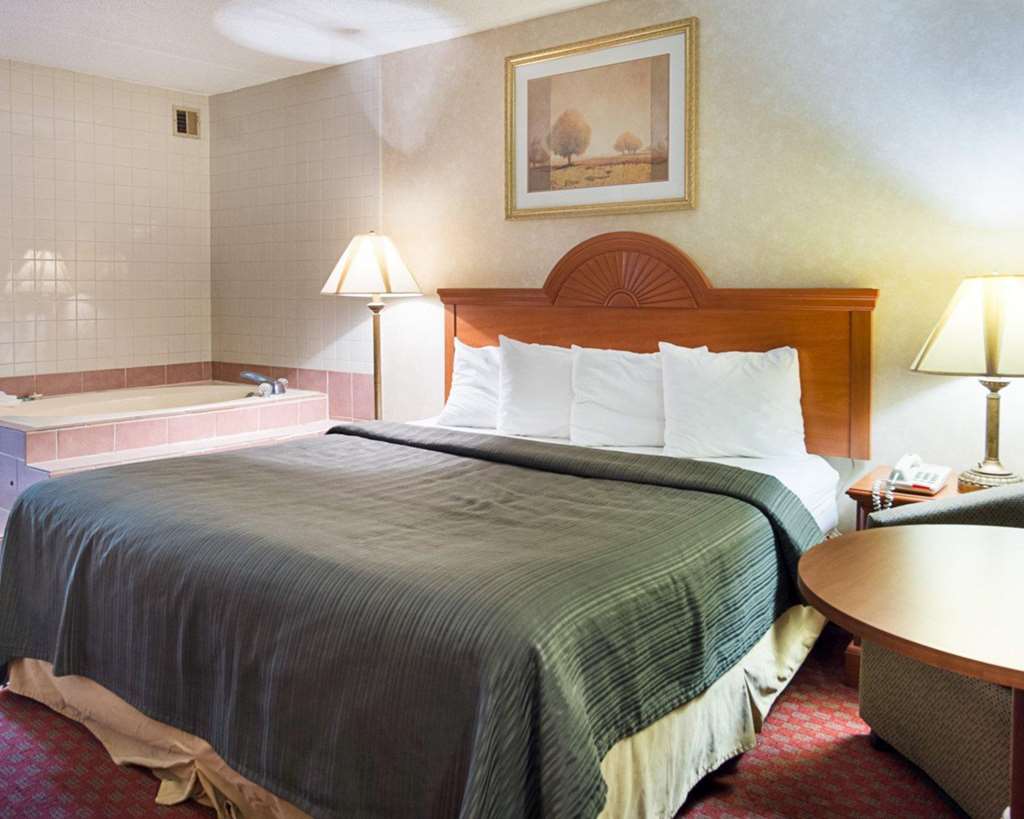 Quality Inn Petersburg Fort Lee Area - photo 14