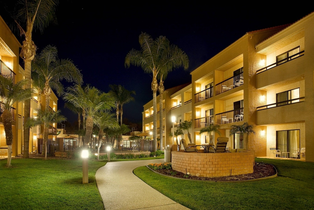 Courtyard by Marriott San Diego Sorrento Valley - photo 32