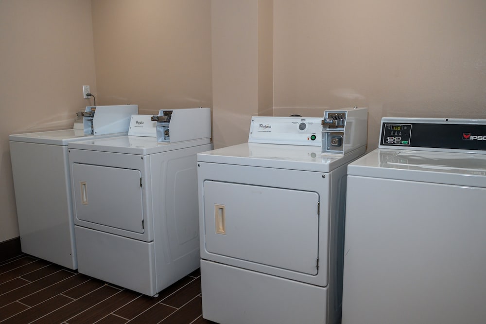 Comfort Inn & Suites Patriots Point - photo 12