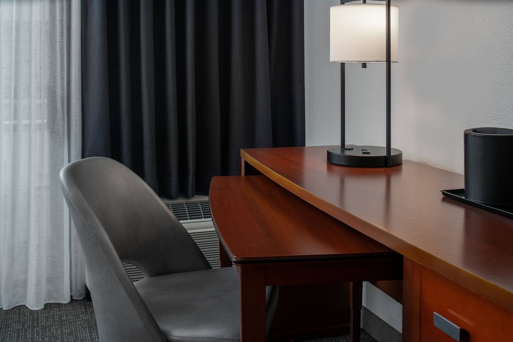 Courtyard by Marriott Memphis East Park Avenue - photo 6