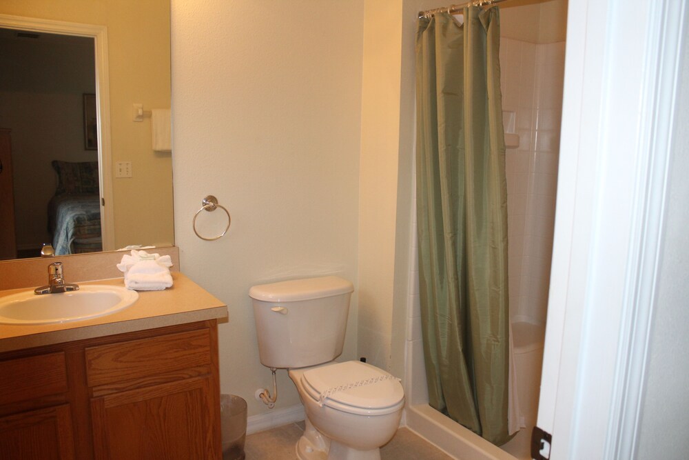 Emerald Island Resort Formosa Gardens - photo 16