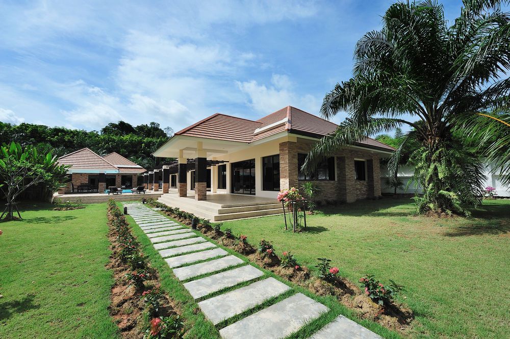 Baan Santi — 4-Star Luxury Hotel in Krabi, Thailand