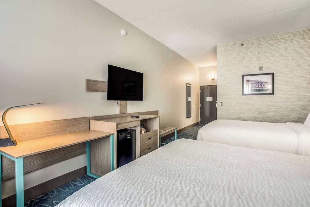 Clarion Pointe Franklin Nashville Area - photo 13