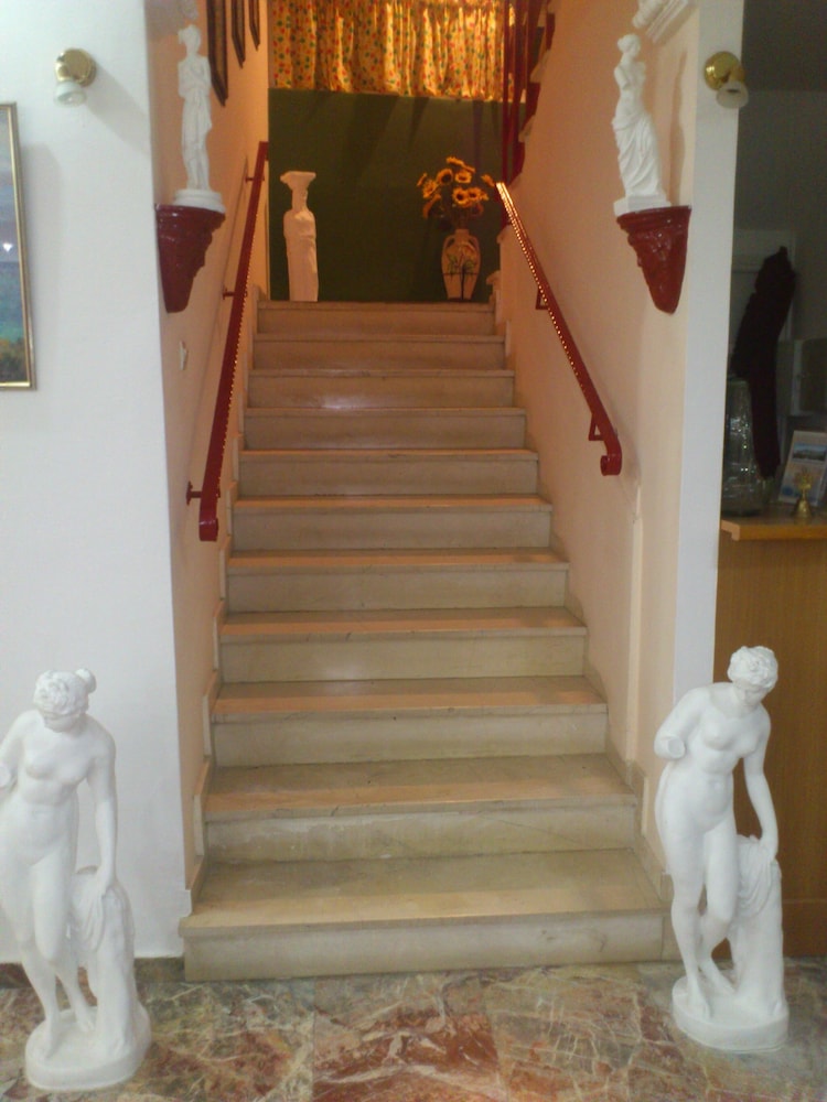 New Pantheon — Kamena Vourla — photo 2