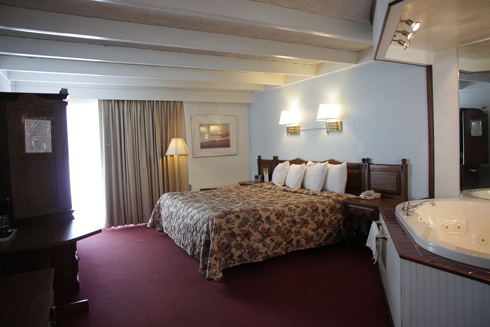 Garden Inn New Stanton Greensburg - photo 8