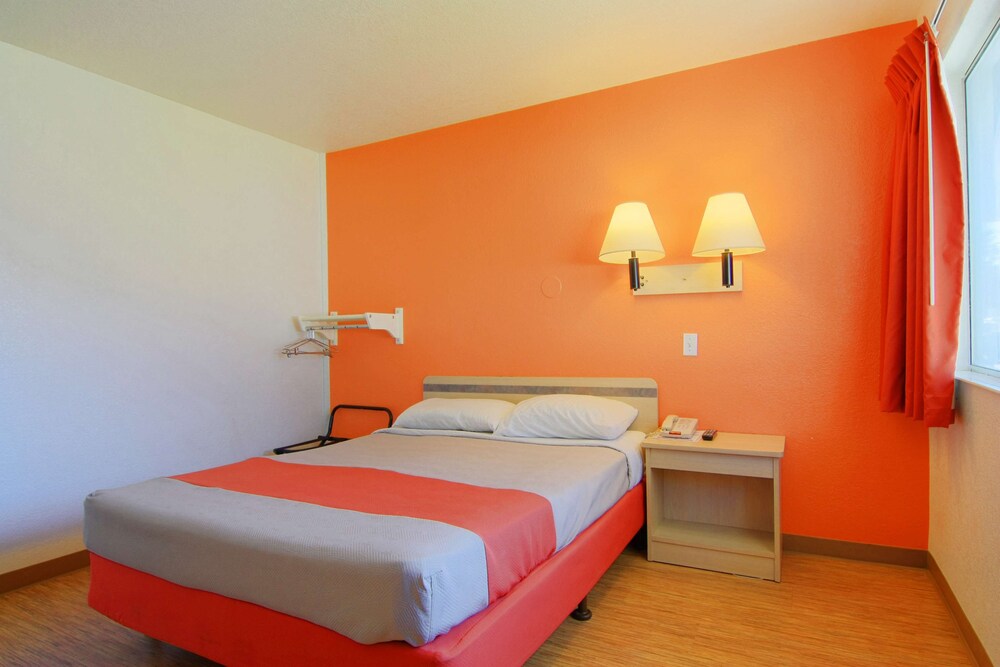 Motel 6 Rapid City SD - photo 2
