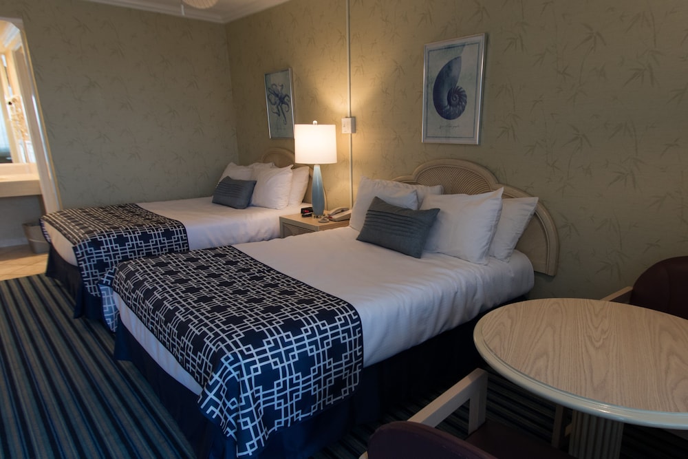Spray Beach Oceanfront Hotel in Beach Haven, United States