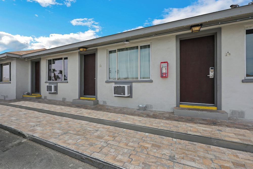 Desert Moon Motel - photo 45