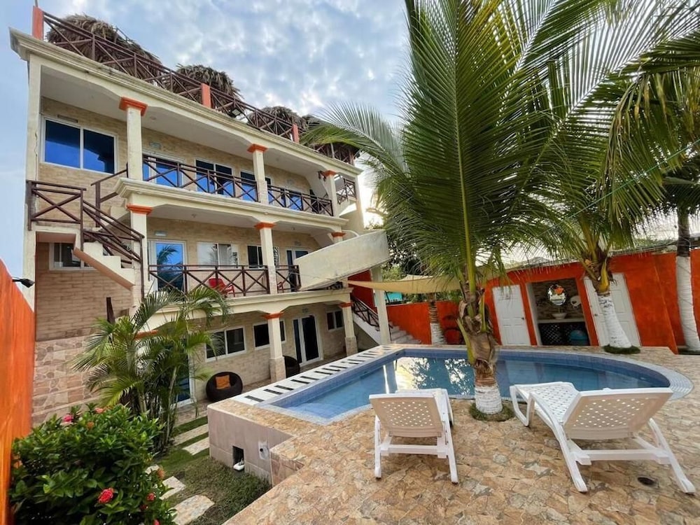 Hotel nuevo amanecer — hotel in Chiquimulilla