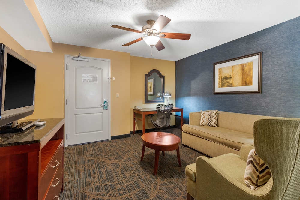 Hilton Garden Inn Tupelo - photo 23