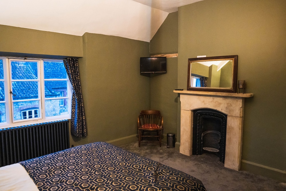 The George Inn — Wedmore — photo 4