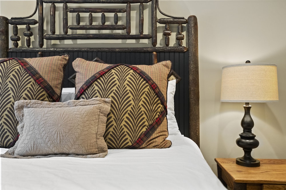 Brook Bound Inn - photo 24
