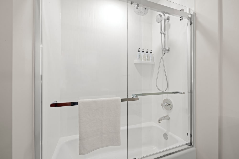EVEN Hotel Portland Beaverton by IHG - photo 4