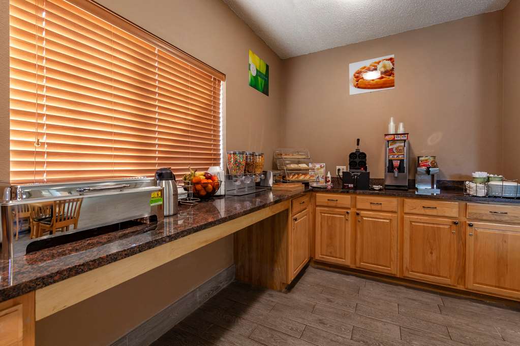 Quality Inn Redgranite - photo 33