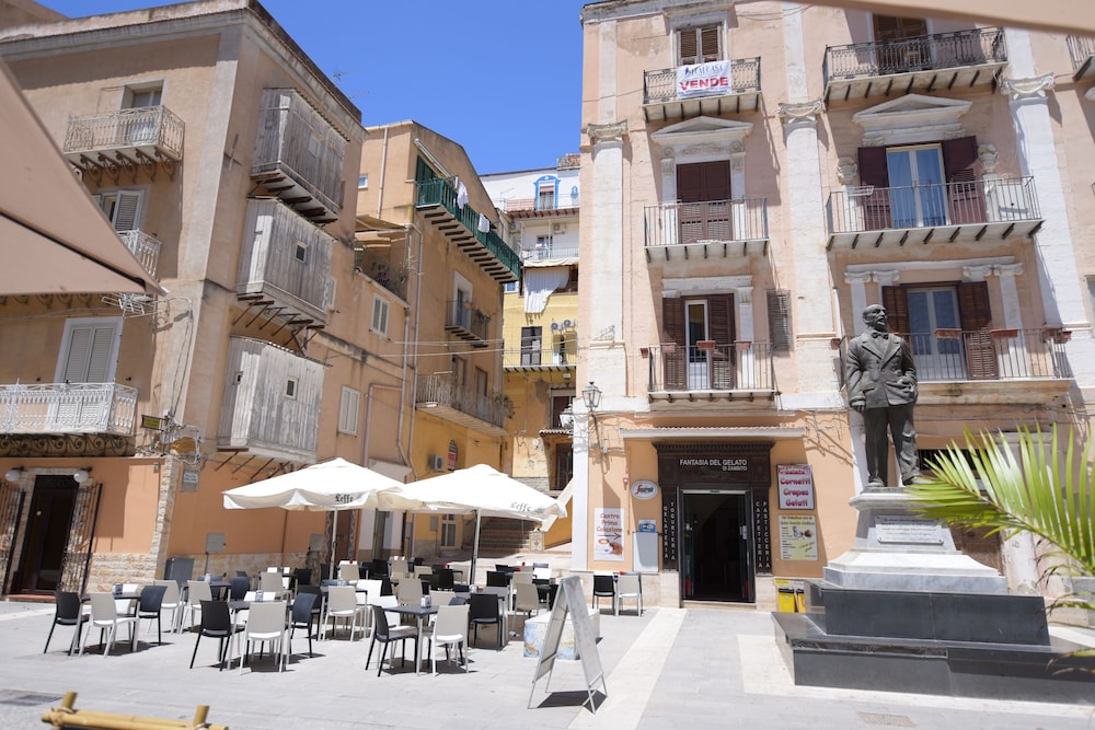 B&B Empedocle — 4-Star Luxury Hotel in Porto Empedocle, Italy