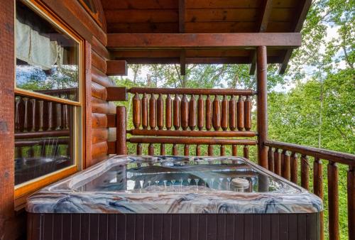 Tree Tops Hot Tub Pool table WIFI 560 FREE tickets each paid day - photo 11