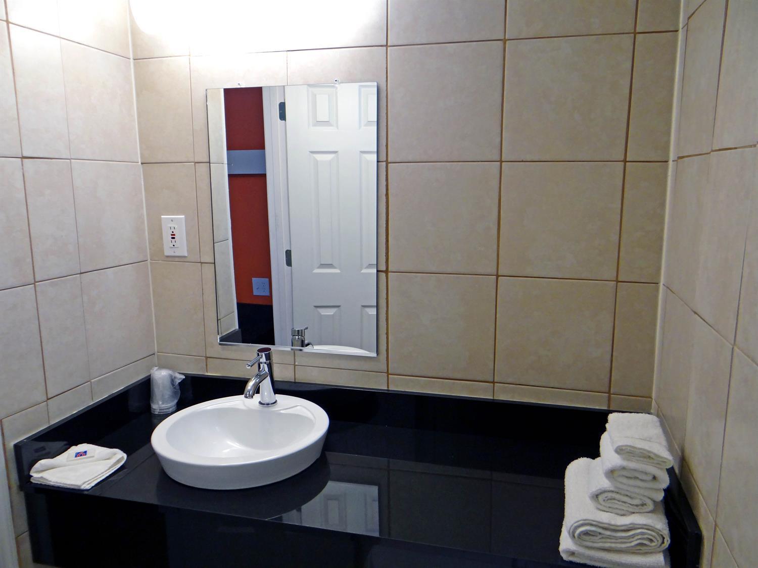Motel 6 Baltimore MD - photo 31