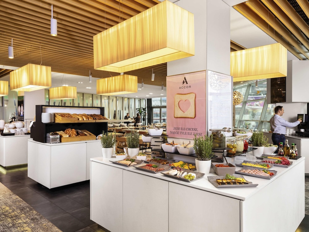 מזון ומשקאות