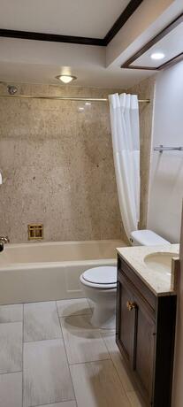 Hotel Phillips Hotel - photo 51