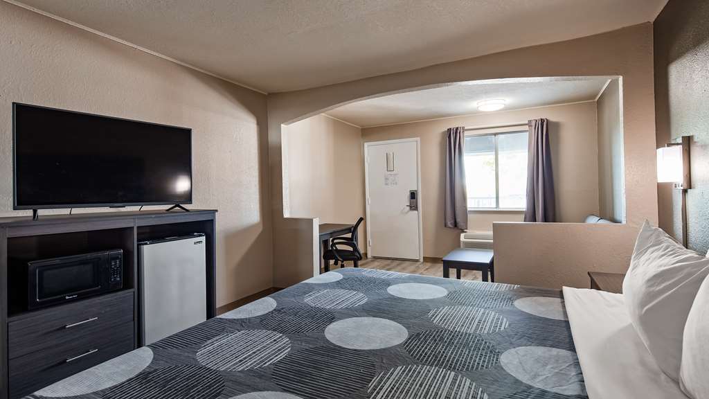 SureStay Hotel by Best Western Olathe - photo 14