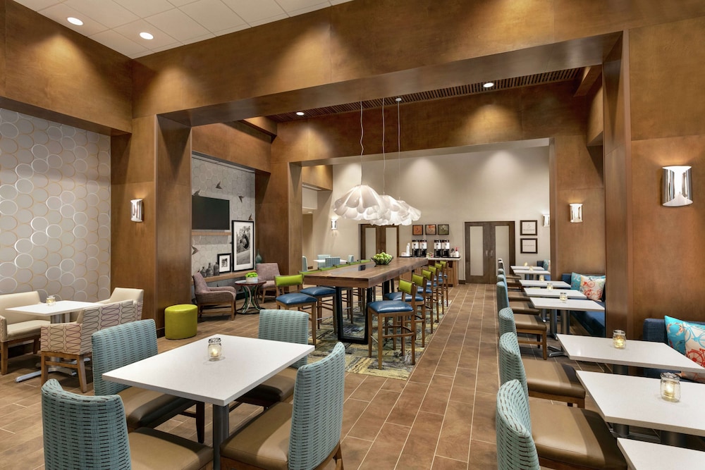 Hampton Inn & Suites Johns Creek - photo 2