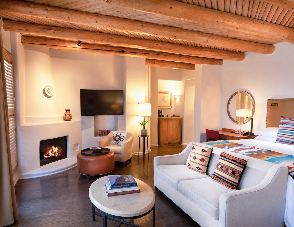 Rosewood Inn of the Anasazi - photo 9