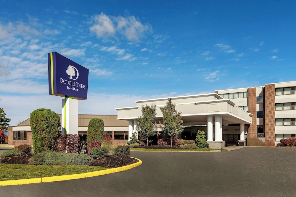 DoubleTree by Hilton Hotel Boston Westborough — 4-Star Luxury Hotel in Westborough, United States