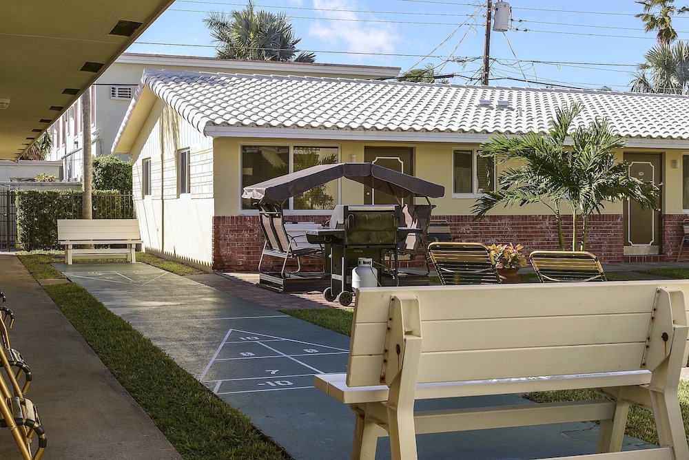 Shell Motel - photo 100