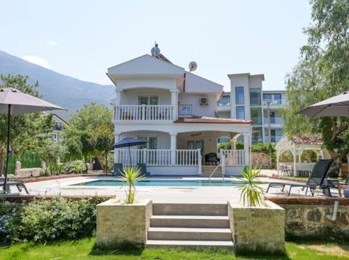 Villa Derin Su — 4-Star Luxury Hotel in Fethiye, Turkey