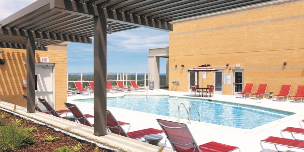 Global Luxury Suites At Hidden Creek - photo 41
