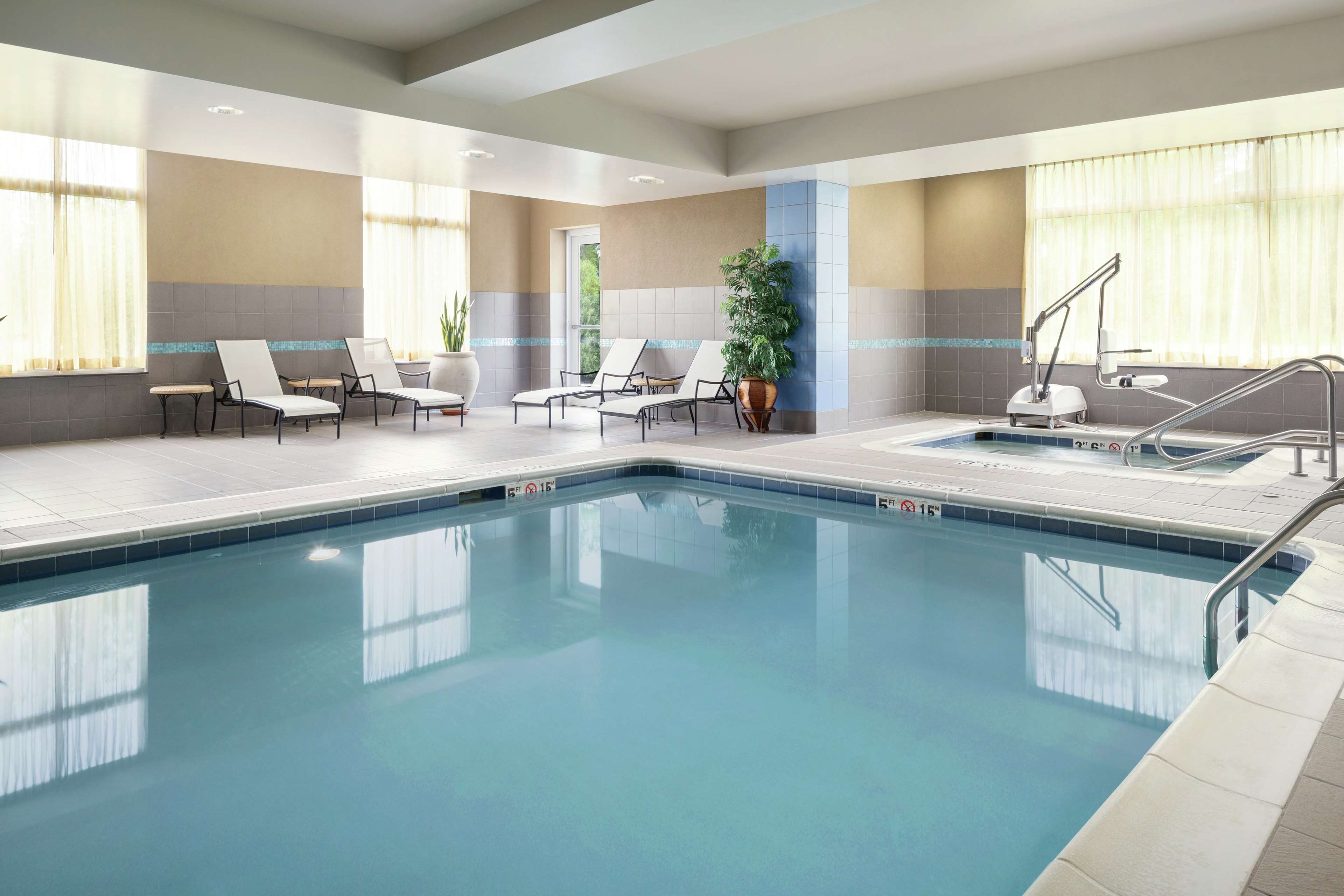 Hilton Garden Inn Toledo Perrysburg - photo 4