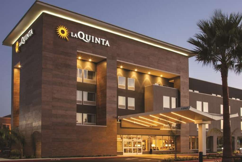 La Quinta Inn & Suites by Wyndham Marysville - photo 2