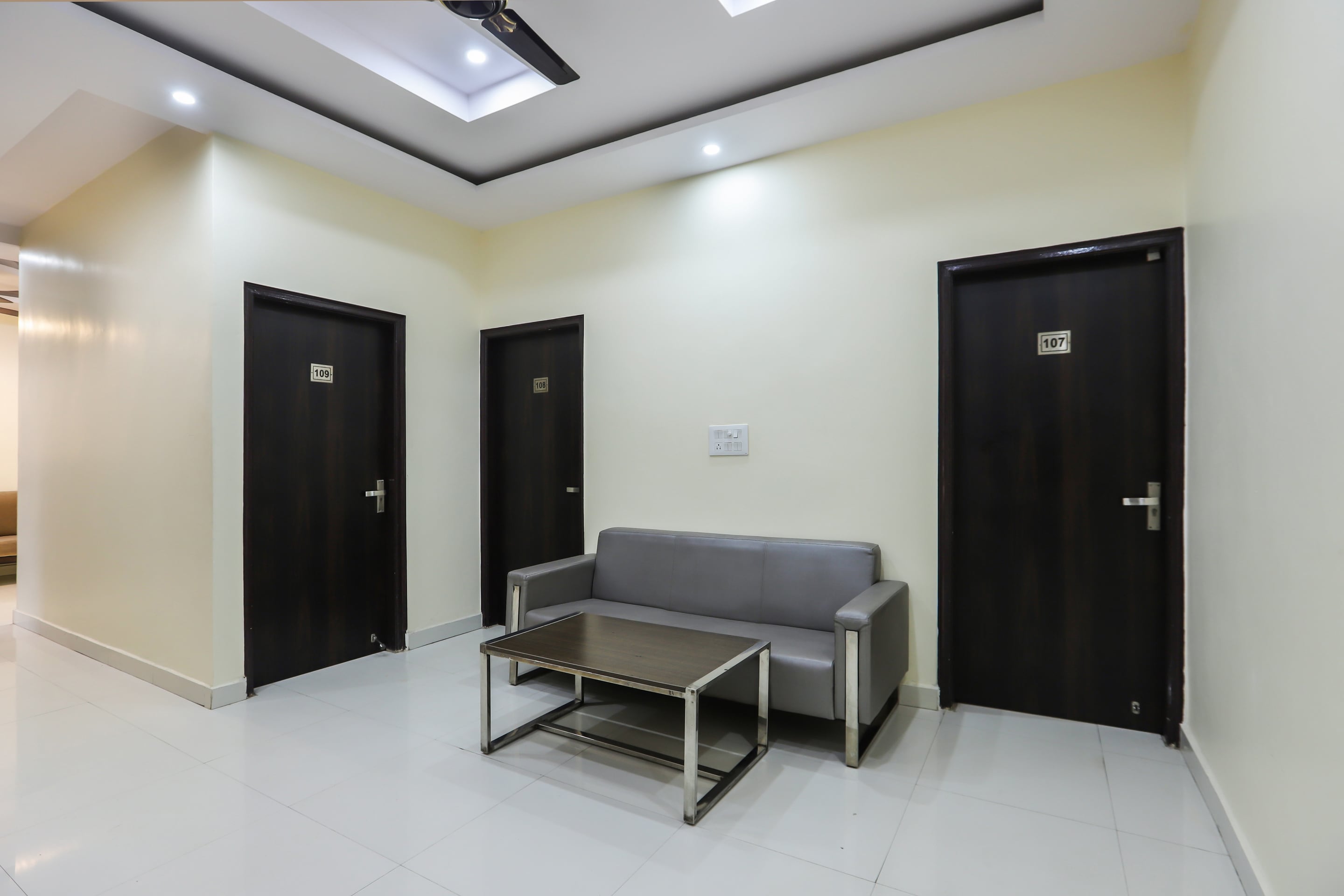 Hotel O City Residency — 4-Star Luxury Hotel in Faridabad, India