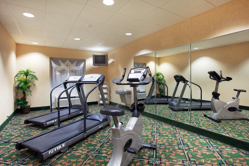 Holiday Inn Express & Suites Lenoir Cty by IHG - photo 27