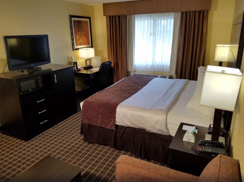Quality Inn & Suites Morgantown University Area - photo 5