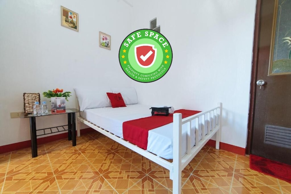 RedDoorz at Pag Asa Rawis Legazpi in Legaspi, Philippines