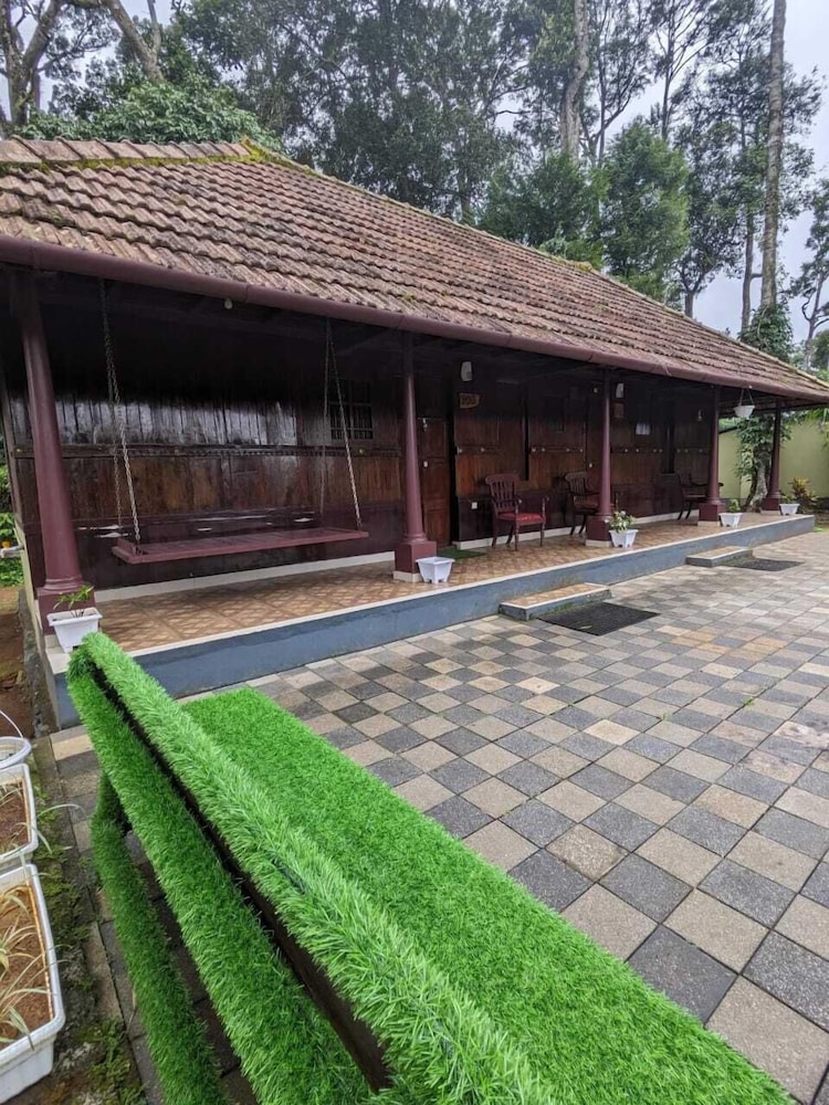 Misty D Silver - carbon neutral hotel in Munnar