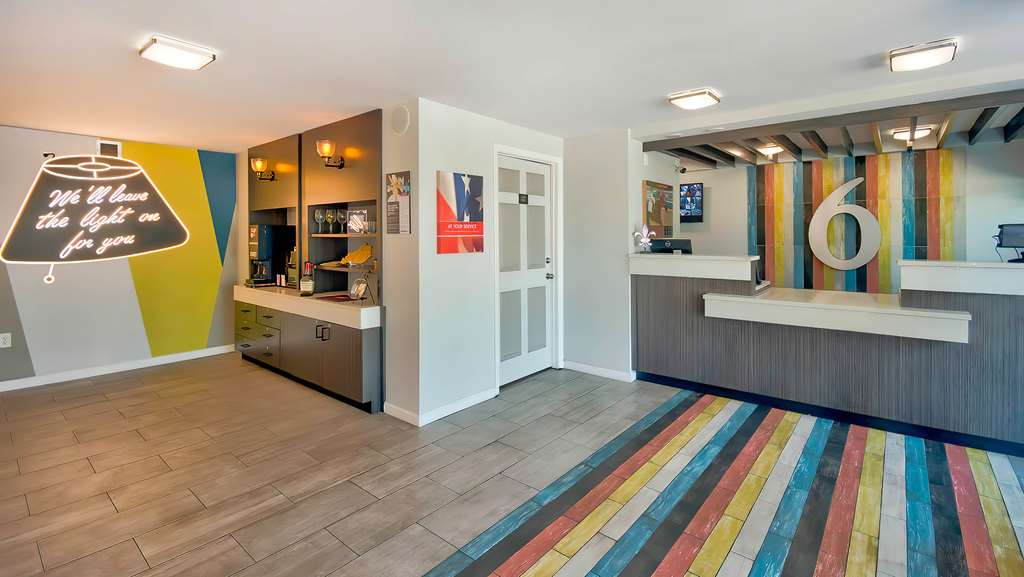 Motel 6 Louisville Ky Airport Fair Expo - photo 21