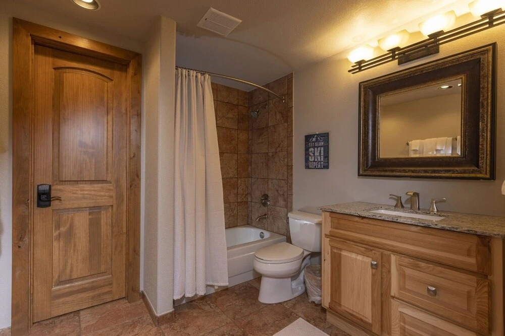Purgatory Ge Studio Deluxe Studio Bedroom Hotel Room by Redawning Durango - photo 8