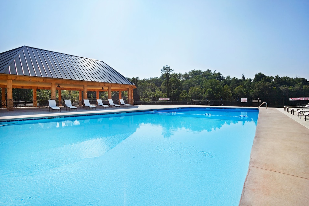 Crowne Plaza Resort Asheville by IHG - photo 32