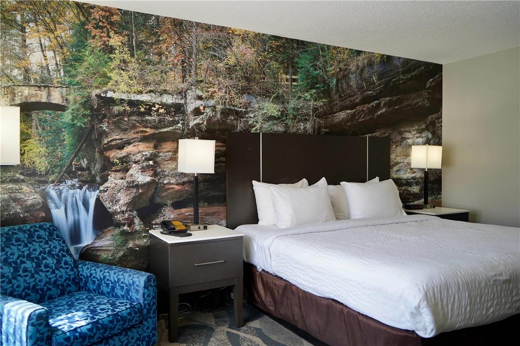 Clarion Inn Fairborn near Wright Patterson AFB - photo 14