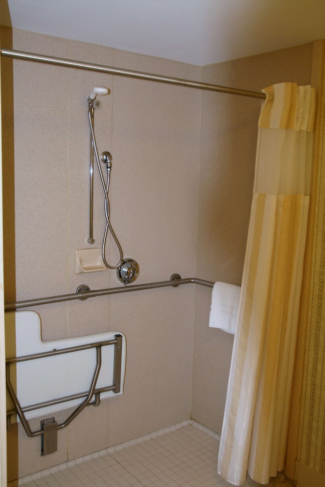 Hilton Garden Inn Secaucus Meadowlands - photo 32