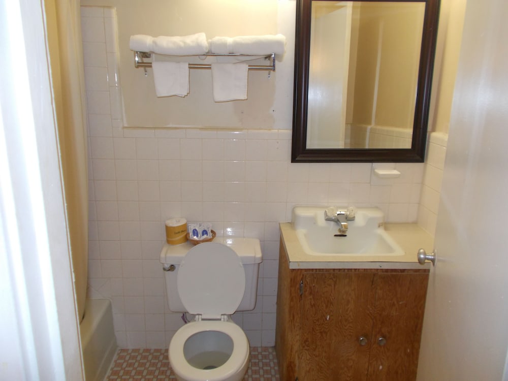 Hillside Motel - photo 30