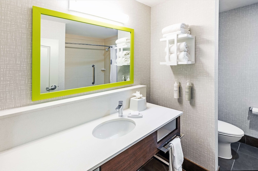 Hampton Inn & Suites Houston Heights I 10 - photo 27