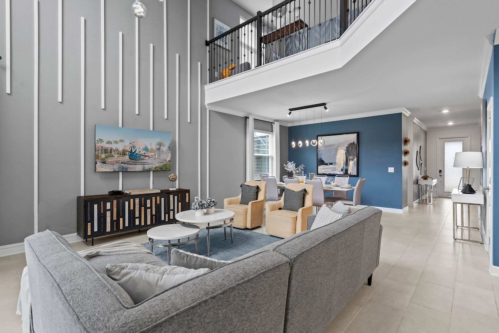 Chic Spacious 5BR Retreat Near Disney - featured photo