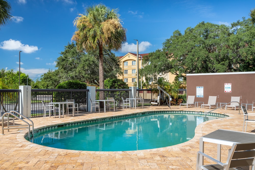 Holiday Inn Tampa North - photo 22