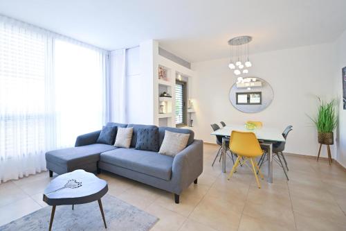 Forever Young at Jean Jaures by HolyGuest — 4-Star Luxury Hotel in Tel Aviv, Israel
