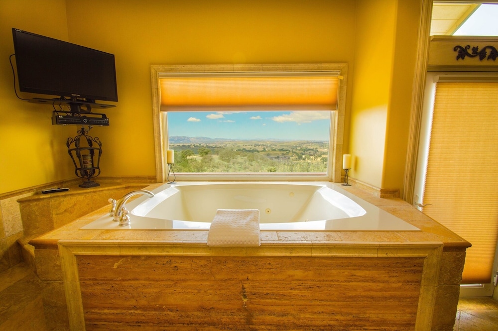 High Ridge Manor - photo 11